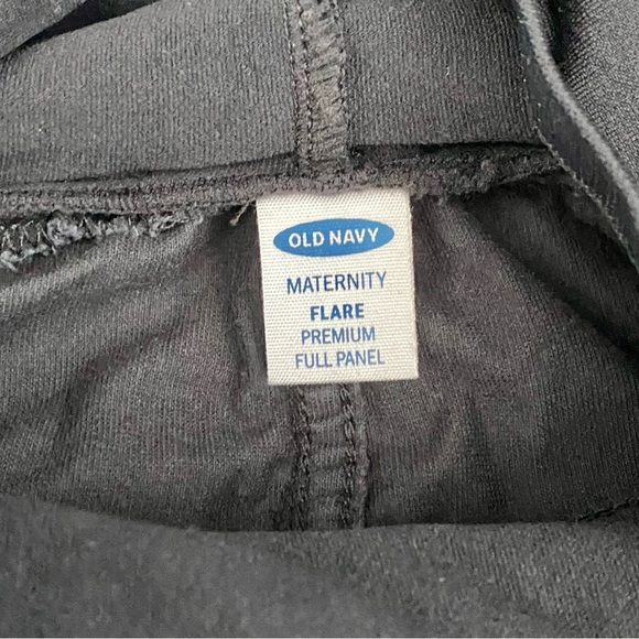 Old Navy Maternity Full Panel Velvet Flare Pants in Black- Size 2 Short - Picture 3 of 6